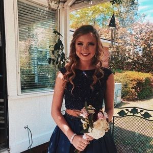 Meet your Posher, Abbey